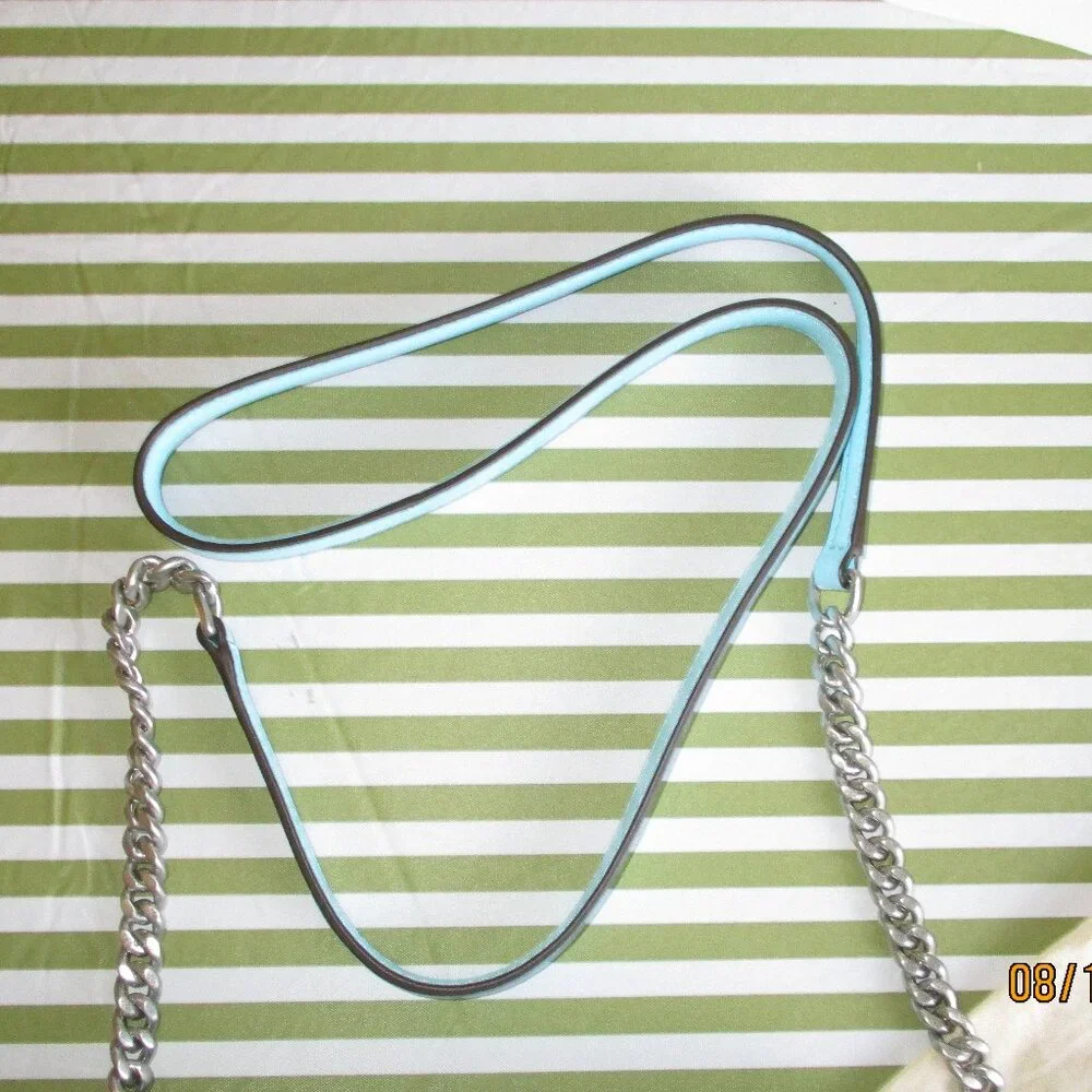 Tory Burch Kira Flapped Crossbody Bag - Picture 15 of 16